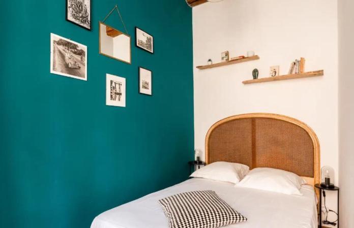 Appartement Authentique Situe En Plein Centre D'Антіб Екстер'єр фото