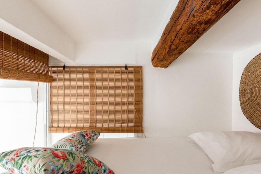 Appartement Authentique Situe En Plein Centre D'Антіб Екстер'єр фото