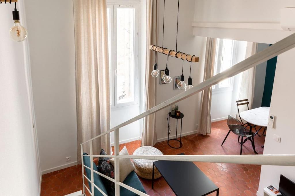 Appartement Authentique Situe En Plein Centre D'Антіб Екстер'єр фото