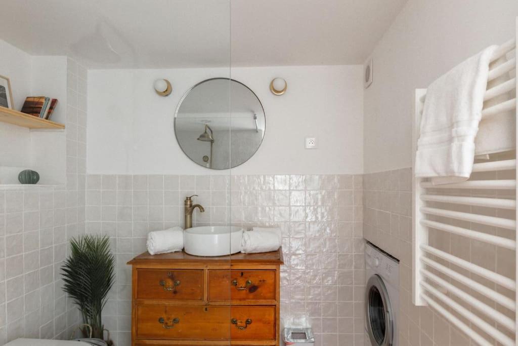 Appartement Authentique Situe En Plein Centre D'Антіб Екстер'єр фото