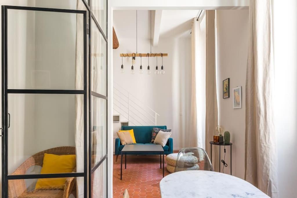 Appartement Authentique Situe En Plein Centre D'Антіб Екстер'єр фото